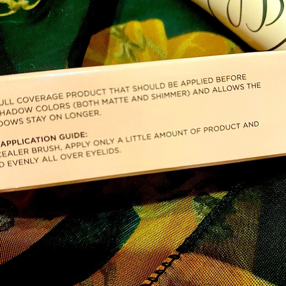 ✨ Eyeshadow Amplifying Base ✨ light - new and unused - Picture 3 of 3